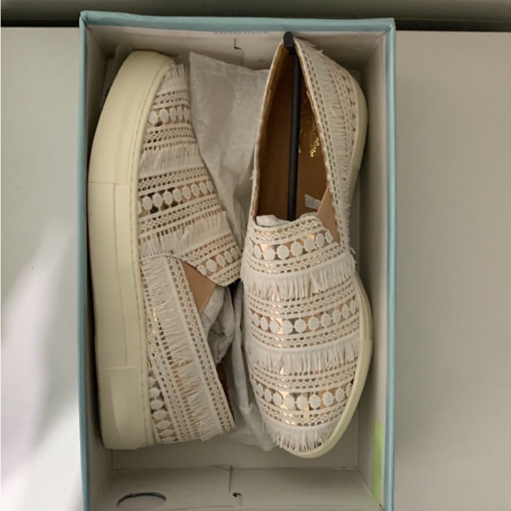 Seychelles Varsity Rose Gold Metallic Slip On Sneaker Size 8.5